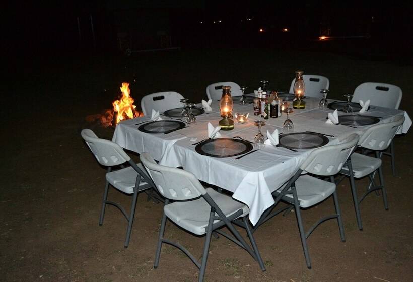 ホテル Tented Adventures Pilanesberg