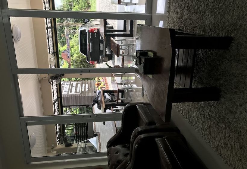 호텔 Thathong House