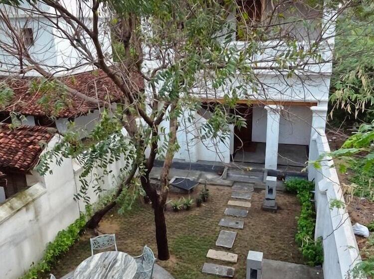 호텔 The Bungalow On The Beach   Tranquebar