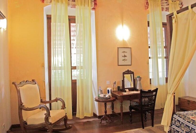 호텔 The Bungalow On The Beach   Tranquebar