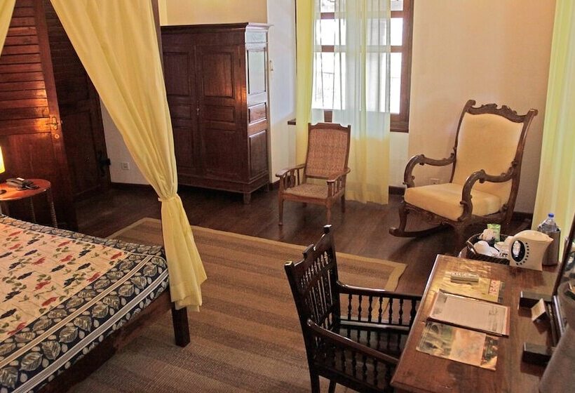 호텔 The Bungalow On The Beach   Tranquebar