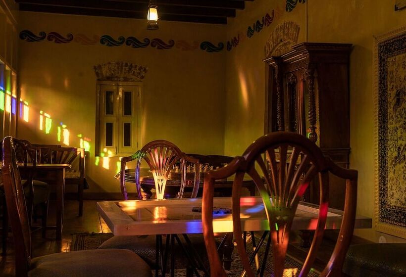 فندق Chateau Garli