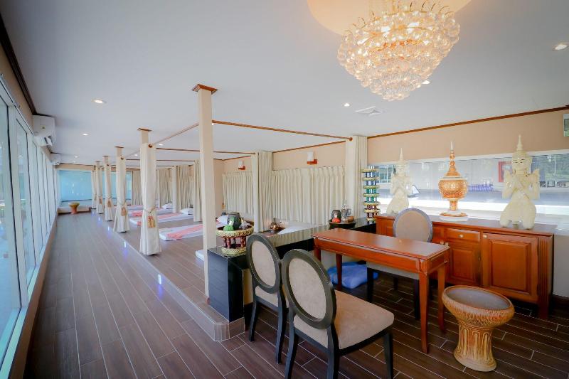 Отель The Cotai Luxury Design