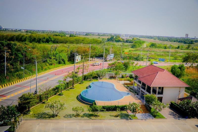 Отель The Cotai Luxury Design