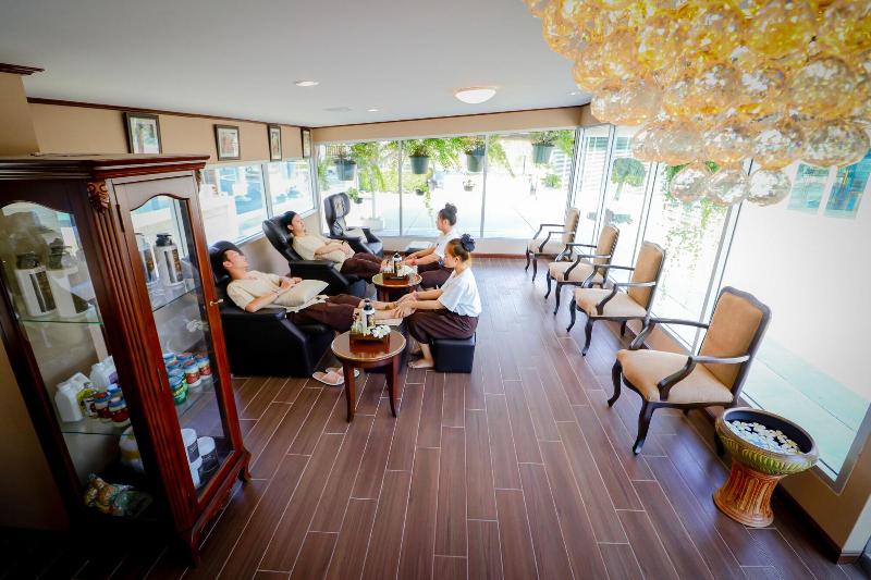 Отель The Cotai Luxury Design