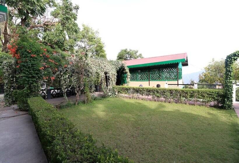 ホテル The Gharonda Hut By Oyo Rooms