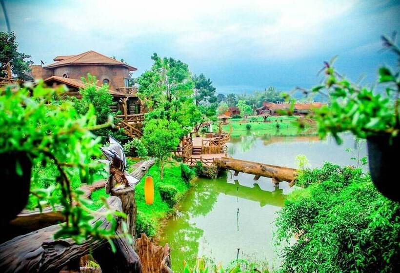 בית מלון כפרי Timberland And Fruit Resort