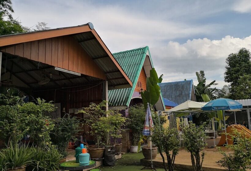 Turfan Hotel And Tigger Park