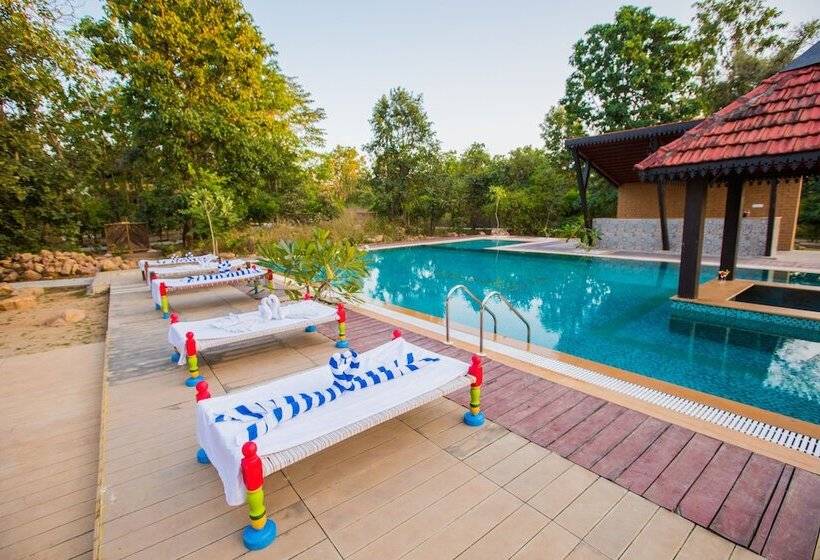 בית מלון כפרי Vannraj Resort And Spa