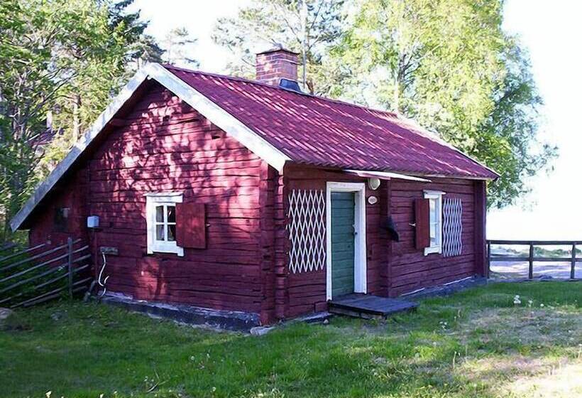 Отель Väddö Havsbad & Camping