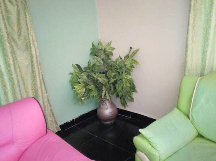 هتل Victory Lodge