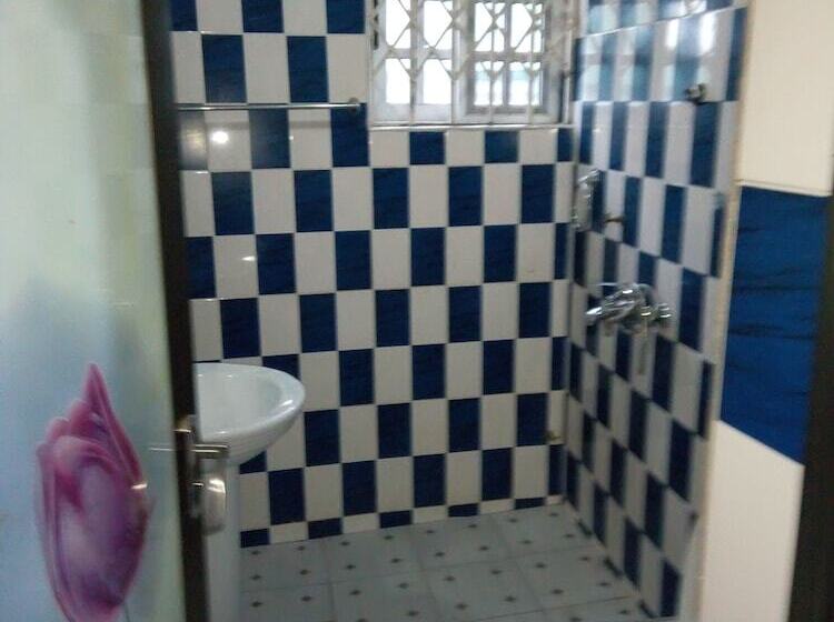 هتل Victory Lodge