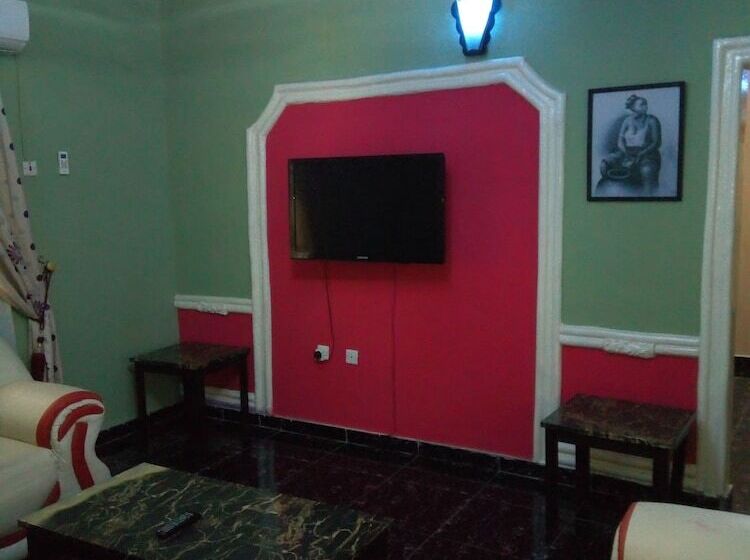 هتل Victory Lodge