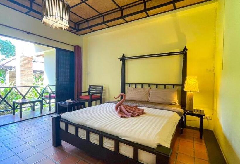 בית מלון כפרי Villa Bali Eco Resort, Rayong