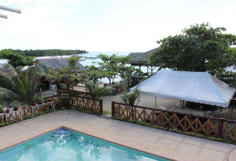 ホテル Villa Limpia Beach Resort