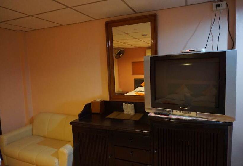 ホテル Wanghin Bungalow Donsak