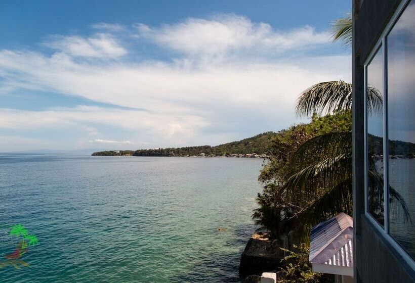 Jaynet Oceanview Resort