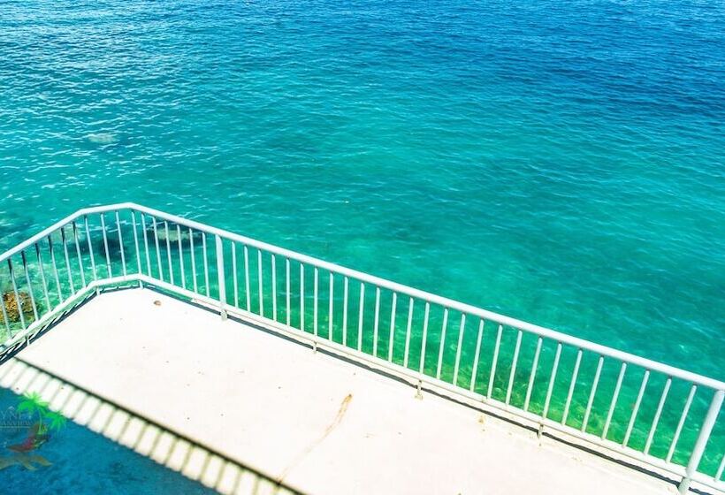 Jaynet Oceanview Resort