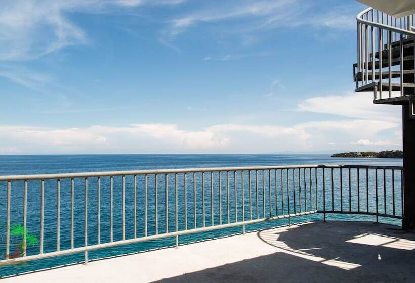 Jaynet Oceanview Resort