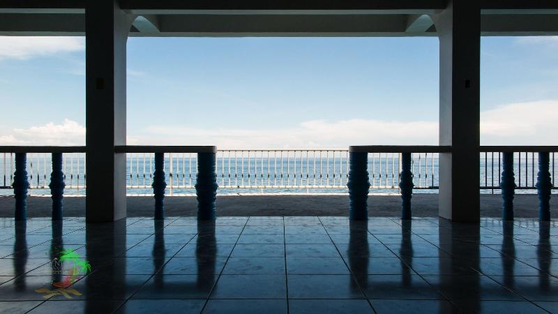 Jaynet Oceanview Resort