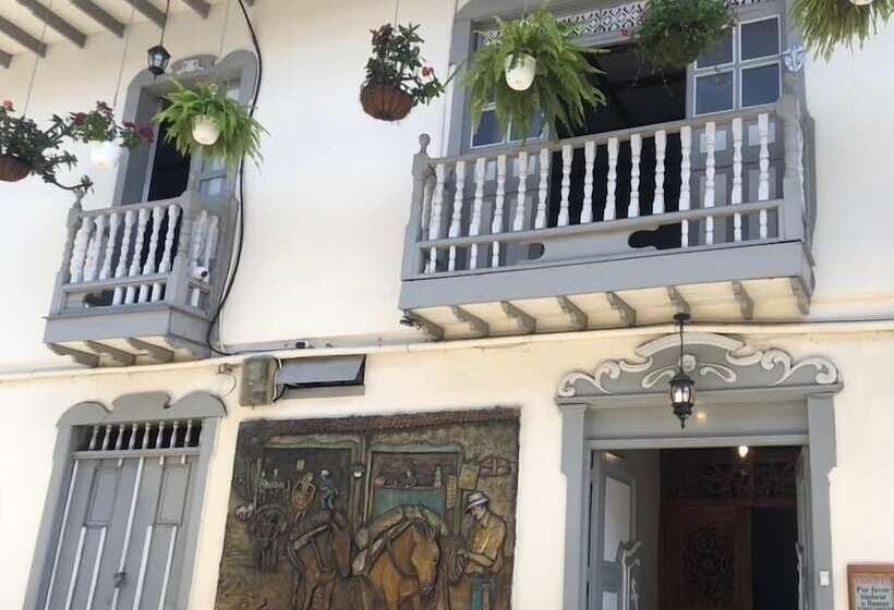 La Estancia Hotel Boutique