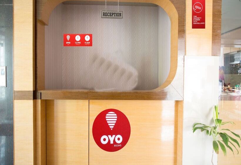 Oyo 9248 Hotel Shrinidhi