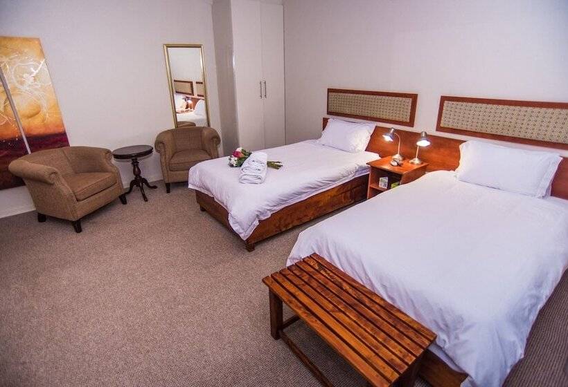 بنسيون Adelante Lodge