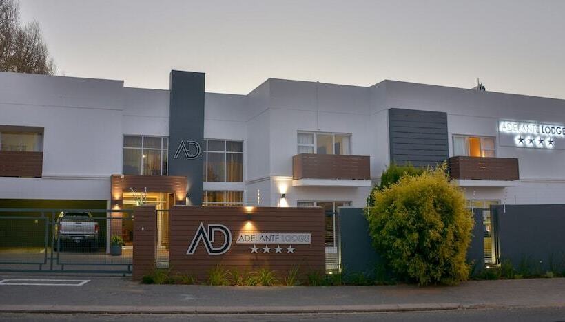 بنسيون Adelante Lodge