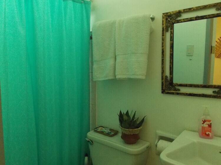 펜션 Baluarte De Argao Beach Resort