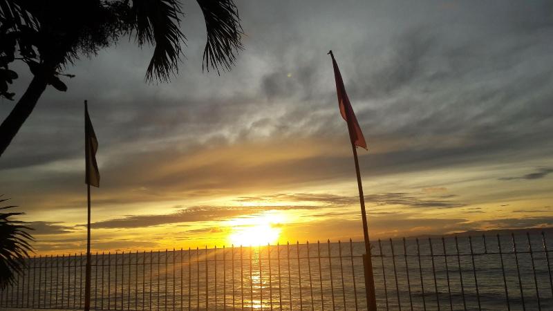 펜션 Baluarte De Argao Beach Resort