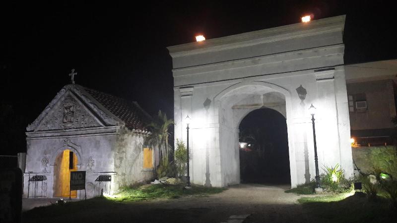 펜션 Baluarte De Argao Beach Resort