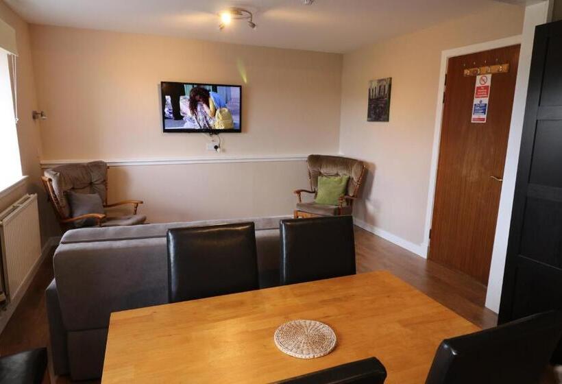 بنسيون Blairmains Guest House