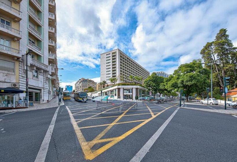 ペンション Castilho Residence