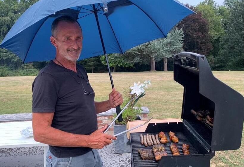 Пансион Chapeauveau Gîte   B&b   Events