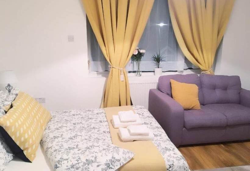 Пансион Charimore Rooms