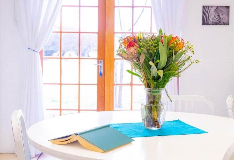 פנסיון Chilled Oaks