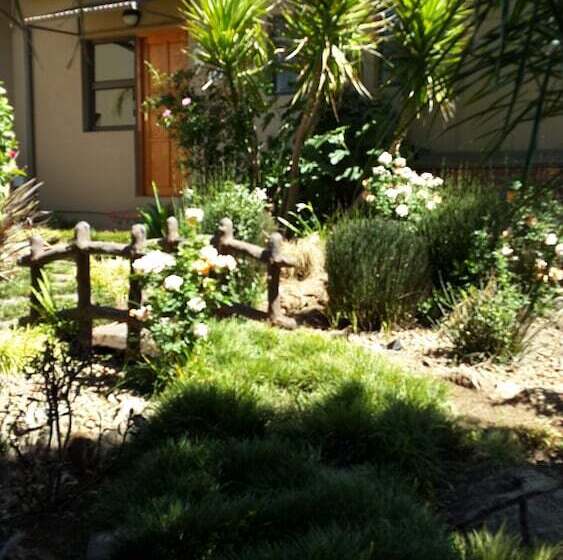 פנסיון Crystal Rose Lodge