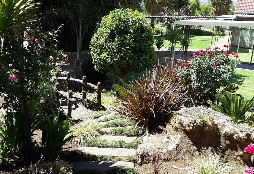 פנסיון Crystal Rose Lodge