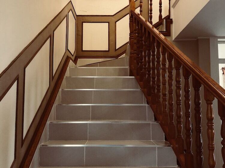 膳宿费 Eden Rose Manor B&b