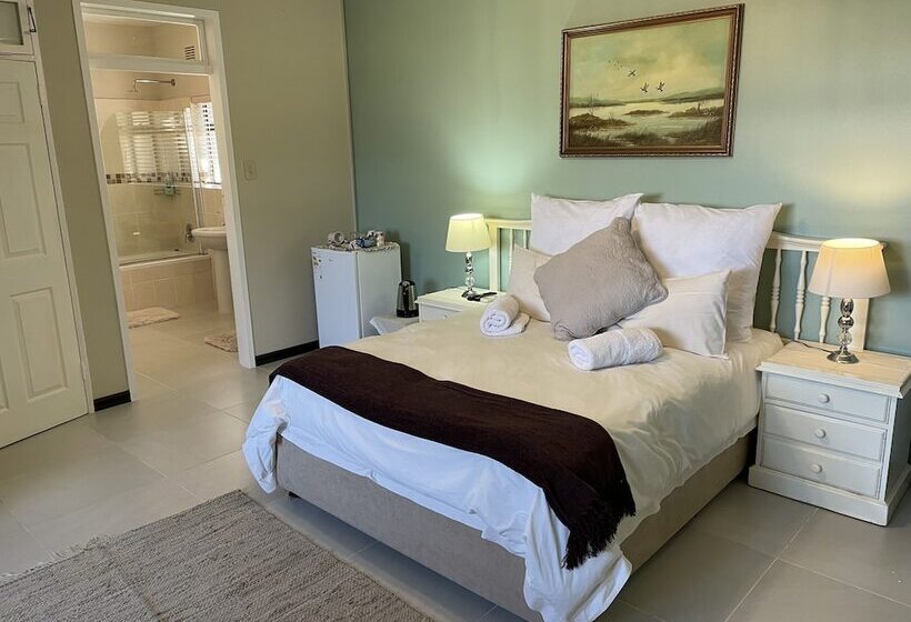 Пансион Eden Rose Manor B&b