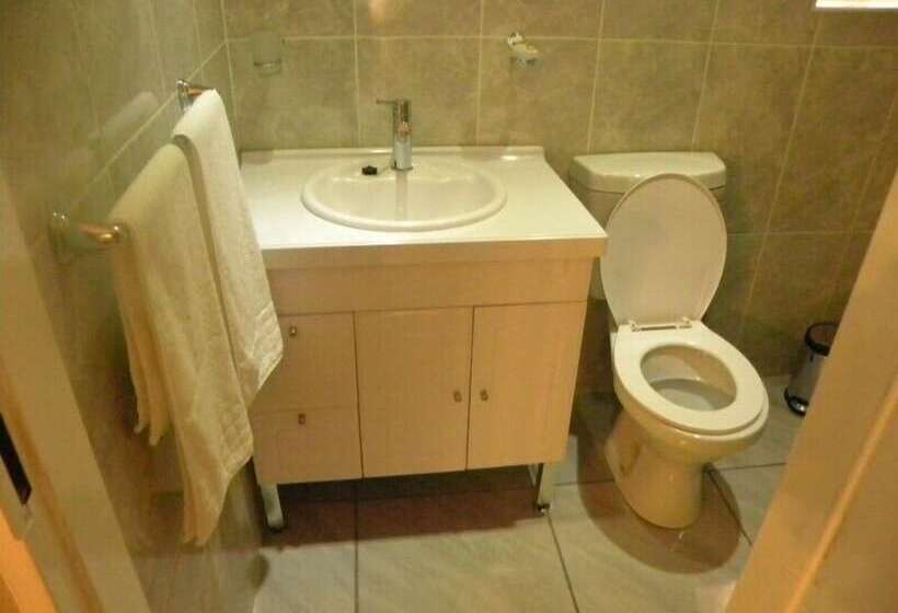 פנסיון Eikenhof Country Guesthouse