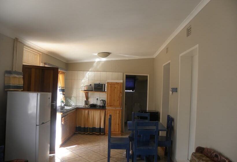 פנסיון Eikenhof Country Guesthouse