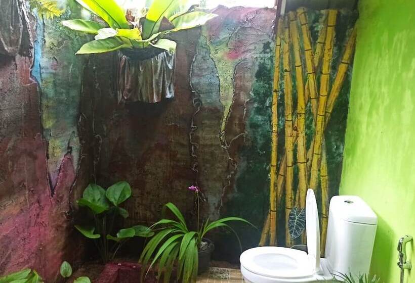 بنسيون Green Forest Tangkahan