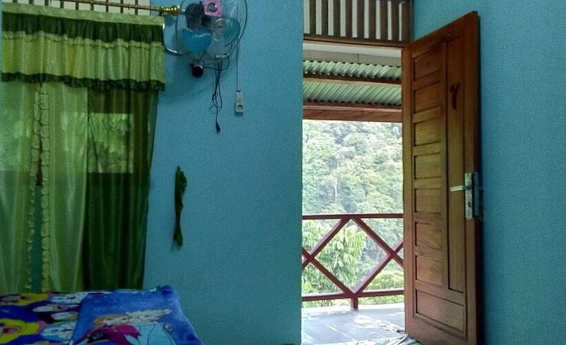 بنسيون Green Forest Tangkahan