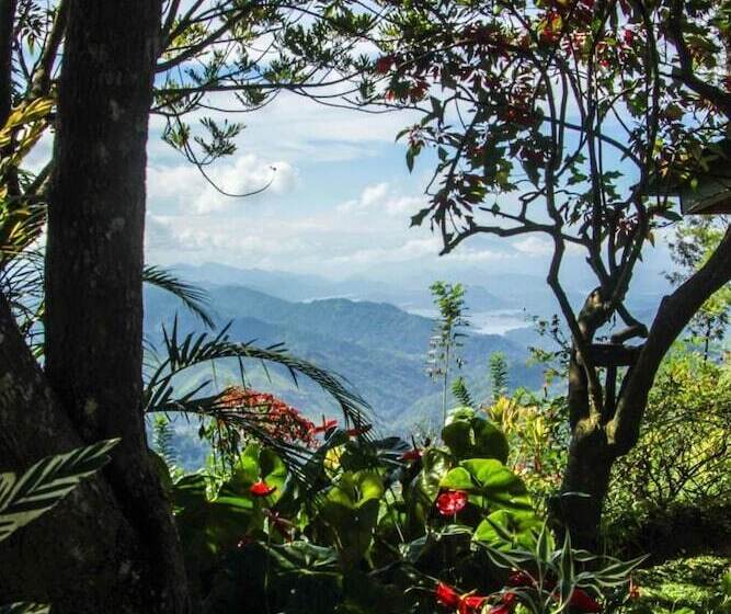 Пансион Hatale Mini Worlds End Bungalow