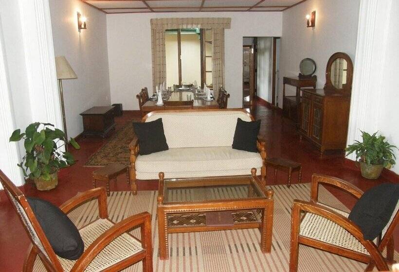 Пансион Hatale Mini Worlds End Bungalow