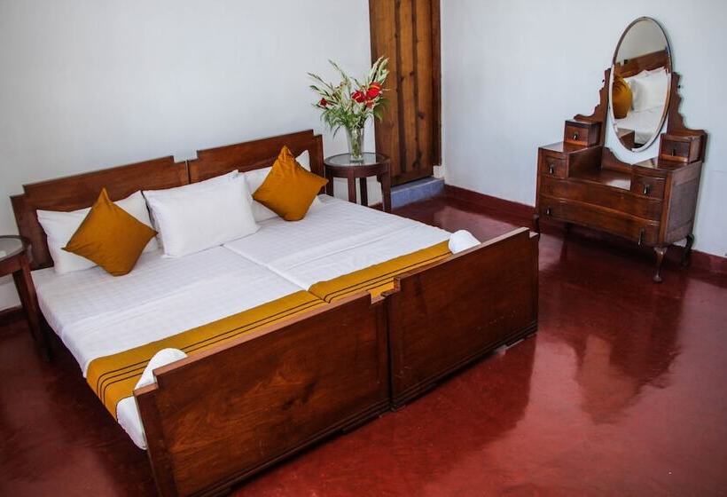 Пансион Hatale Mini Worlds End Bungalow