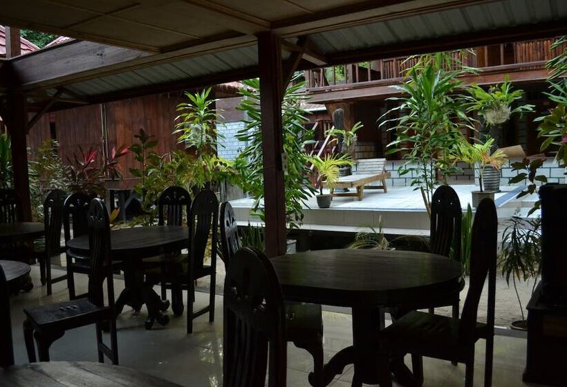 פנסיון Hoga Dive Inn Wakatobi