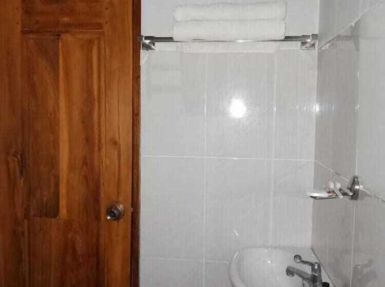 פנסיון Hoga Dive Inn Wakatobi