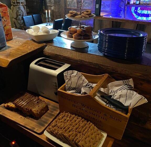 بنسيون J A Ranch Bed & Breakfast